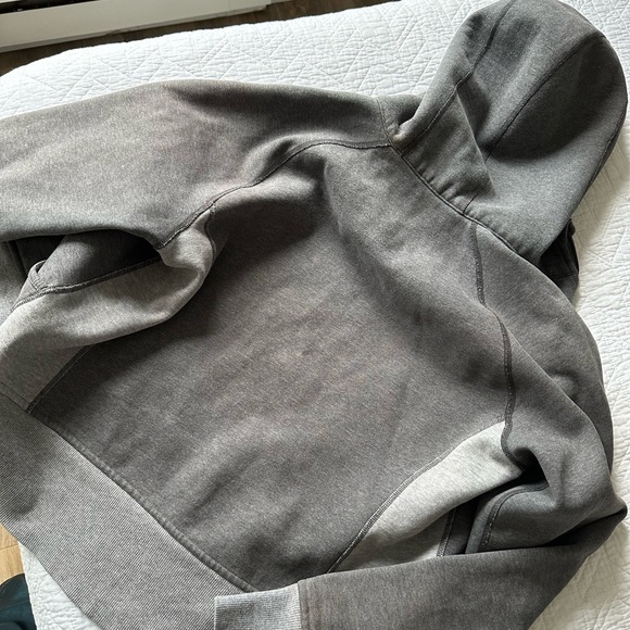 Lululemon Scuba - Picture 3 of 5